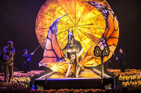 Cirque Du Soleil Is Coming Back To Chicago With Luzia Chicago Tribune