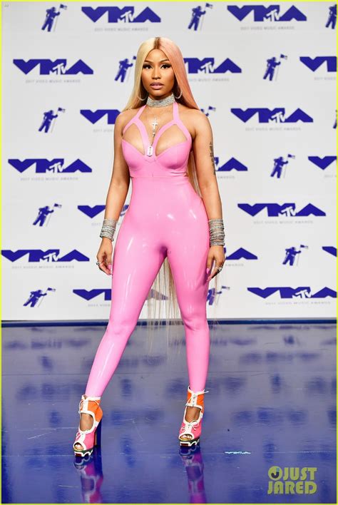 Nicki Minaj Wears Pink Latex Bodysuit To Mtv Vmas 2017 Photo 3946640