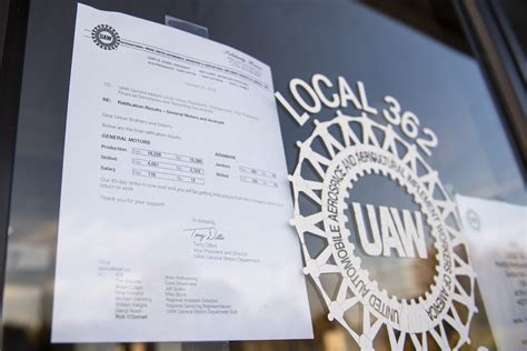 Uaw Ratifies Contract Ending Weeks Long Strike Against Gm