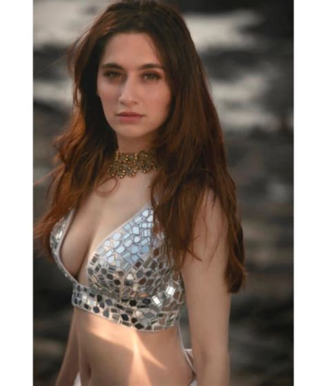 famous serial actress sanjeedha sheikh s hot photoshoot pictures mix india