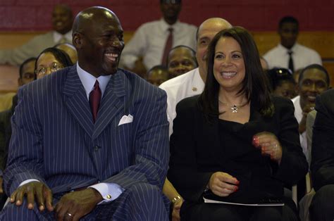 Michael Jordans Ex Wife Juanita Vanoy Jordan Sells Penthouse Condominium Basketball