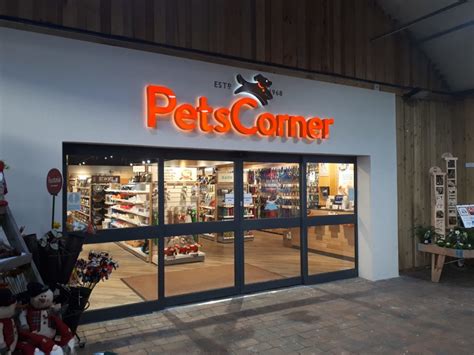 New Pet Supplies Store Pets Corner Opens At Sanders Garden Centre In