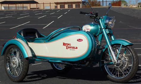 Classy Classic Sidecar Matched To Royal Enfield