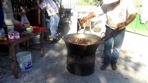 If your pot is to small to cook all the pork at one time in a single layer, sear in two batches. Carnitas in Mirandillas, Michoacan, Mexico - YouTube