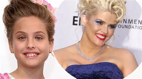 anna nicole smith s daughter dannielynn birkhead looks just like her late mum at the kentucky