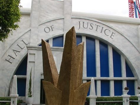 Hall Of Justice The Entrance To Justice League Alien Inva The