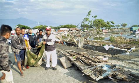 Hundreds Killed In Indonesia Quake Tsunami Toll Likely To Rise World Dawncom