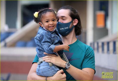 Her birthday, what she did before fame, her family life, fun trivia facts trivia. Serena Williams Gets Support from Daughter Olympia ...