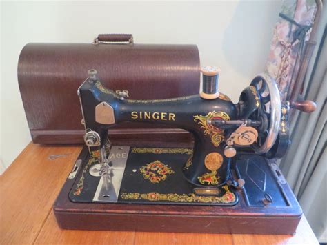 Singer 128k Manual Sewing Machine With Matching Wooden Catawiki