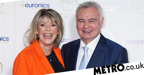 Ruth Langsford Reveals What Eamonn Holmes Does To Get Sex Metro News