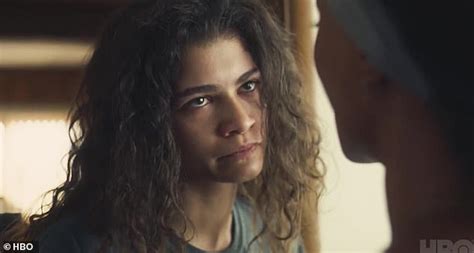 Zendayas Character Rue Relapses In The Dramatic New Trailer For The