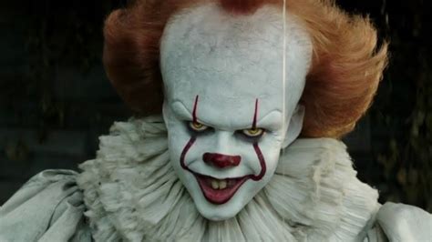 The Actor Who Plays Pennywise Is Gorgeous In Real Life