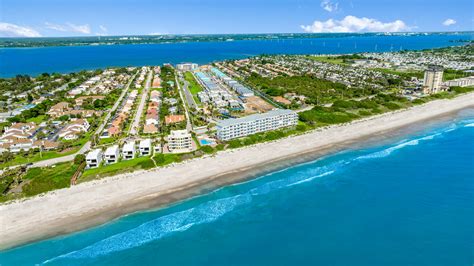 Incredible Melbourne, FL Vacation Rentals at Harbor Island Beach Club