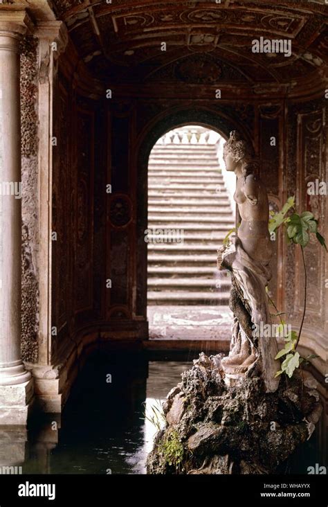 The Waters Of Rome By H V Morton The Venus Fountain In The Villa