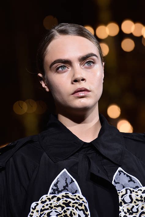 See Cara Delevingne Without Eyebrows Plus 6 More Crazy Brow Trends
