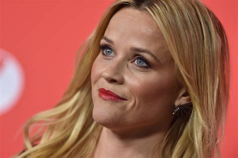 Reese Witherspoon Run Away From Men Who Can T Handle Your Ambition Reese Witherspoon Reese