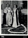 27 mai 1953 - Le duc et la duchesse de Norfolk à Coronation Robes : l ...