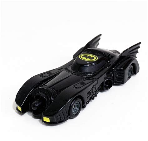 Hot Wheels Elite Cult Classic 118 Scale Batman Returns Batmobile