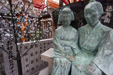 Statue Of Ohatsu And Tokubei Dsc00238lr Nak Flickr