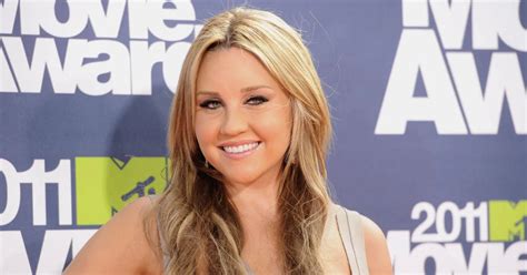 Amanda Bynes Placed On Hour Psychiatric Hold After Roaming Naked On Street