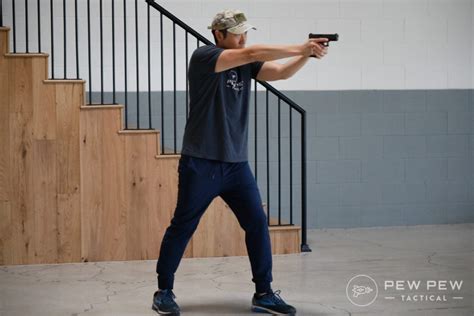 Guide How To Grip A Pistol Pictures Video By Eric Hung Global