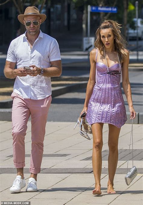 Rebecca Judd Shows Off Her Skinny Legs As Nadia Bartel Shows Jimmy What