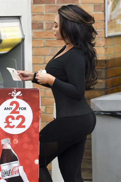 Lauren Goodger Flaunts Incredibly Curvaceous Figure And Pert Derri Re Hot Sex Picture