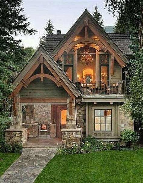 𝙼𝚢𝚛𝚊 𝙼𝚞𝚜𝚎 | Cottage house exterior, Small cottage homes, Cottage homes