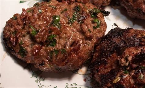 Gently shape (don't firmly press) mixture into burgers about ¾ inch thick. Kafta Burgers - Beef Patties - Recipe of the Day