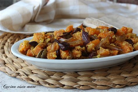 Segui la video ricetta, spiegazione dettagliata, lista ingredienti, materiale occorrente, proprietà nutrizionali, foto e tanto altro. Zucca al forno con cipolle caramellate