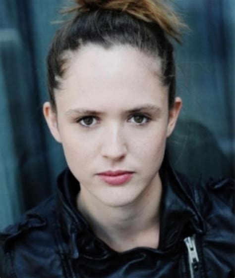 Emily Cox Filme Bio Und Listen Auf MUBI