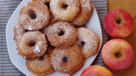 Beignets Aux Pommes Frits Ou Cuits Au Four Ils Sont Géants La