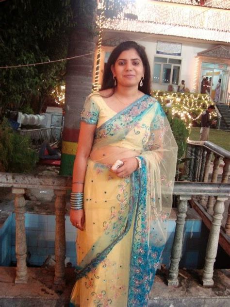 Desi Indian Housewife In Saree Hot Bold Photos Beautiful Desi Sexy