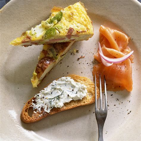 Smoked Salmon With Herbed Goat Cheese And Toast
