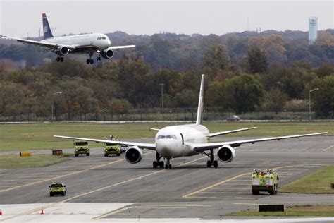 American Airlines Plane Makes Emergency Landing At Philadelphia