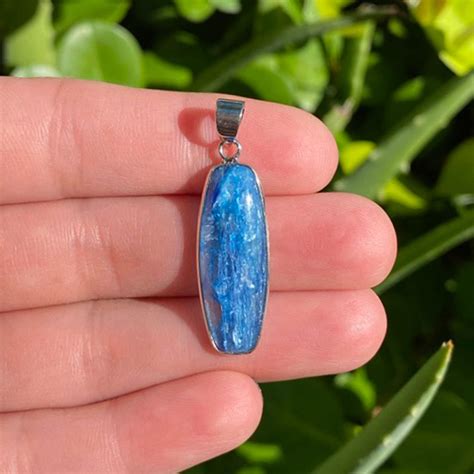 Natural Blue Kyanite Gemstone Pendant Focal Bead 28x10x3mm Bk01008