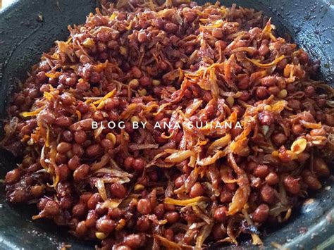 If, you are inclined, you may grind the ikan bilis finely before making the sambal and voila! Resipi Sambal Kering Ikan Bilis dan Kacang Confirm Sedap ...