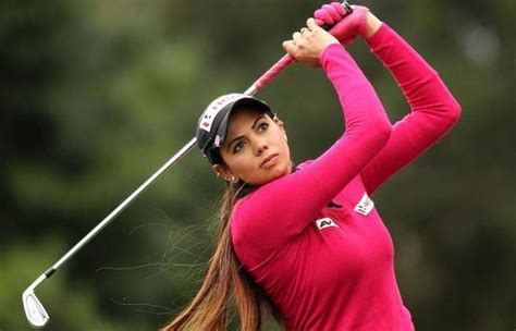 top 10 most beautiful female golfers top 10 most beautiful hottest images and photos finder
