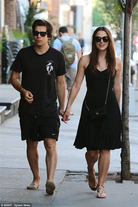 Keira Knightley And James Righton Look Smitten During Romantic Stroll In NYC Daily Mail Online
