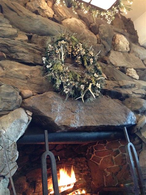 Pretty Wreath Over The Fireplace Pretty Wreath Grove Park Inn