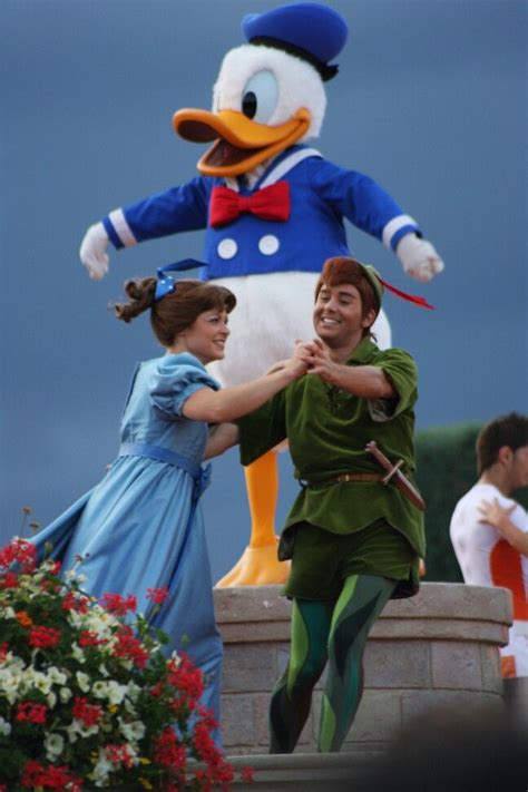 Wendy And Peter Pan With Donald Duck Disney Dream Disneyland Paris