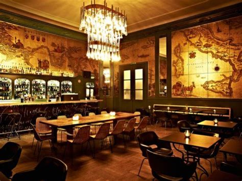 Das haus der kunst in münchen zeigt retrospektiven moderner, zeitgenössischer künstler und themenbezogene ausstellungen. Die Goldene Bar. Die Café-Bar mit Terrasse und gehobener ...