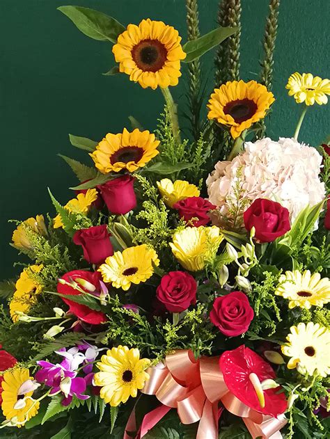 Florist malaysia, florist in kl, send flowers online @ cheap price : Grand Opening Flowers in KL | Fast order through WhatsApp