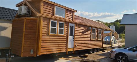 Cyndes 10×30 Incredible Tiny Home