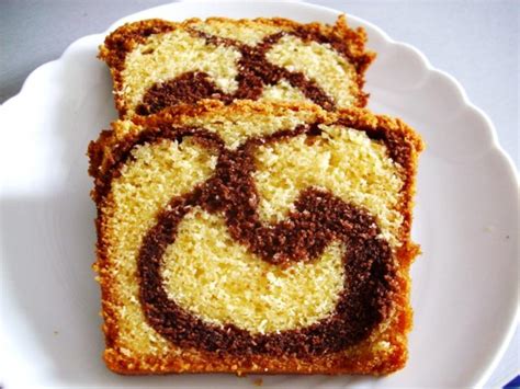 Die bezeichnung 1 kcal (kilokalorie) bedeutet eigentlich 1000 kalorien, fälschlicherweise wird die abkürzung 'kcal' aber heute fast immer. Marmorkuchen Viele Kalorien, aber lecker :-)))) - Rezept ...