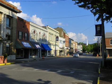 9 Small Towns In Kentucky That Are Pure Americana