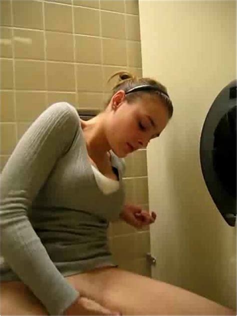 Voyeur Pissing In Different Places Hidden Camera Peeing Page