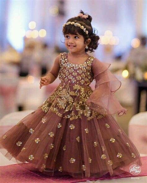 Beautiful wear (lehenga) for sweet kids, more pics after the break. 550 best Kids In Indian Wear images on Pinterest | Baby ...