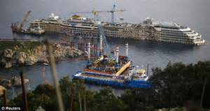 Costa Concordia Survivors Mark Second Anniversary Of Tragedy By Laying