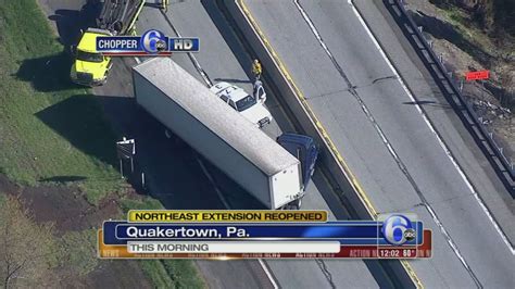 Ne Extension Of Pennsylvania Turnpike Reopens After Tractor Trailer